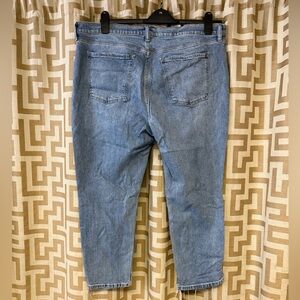 Old Navy Mid-Rise Boyfriend Jeans